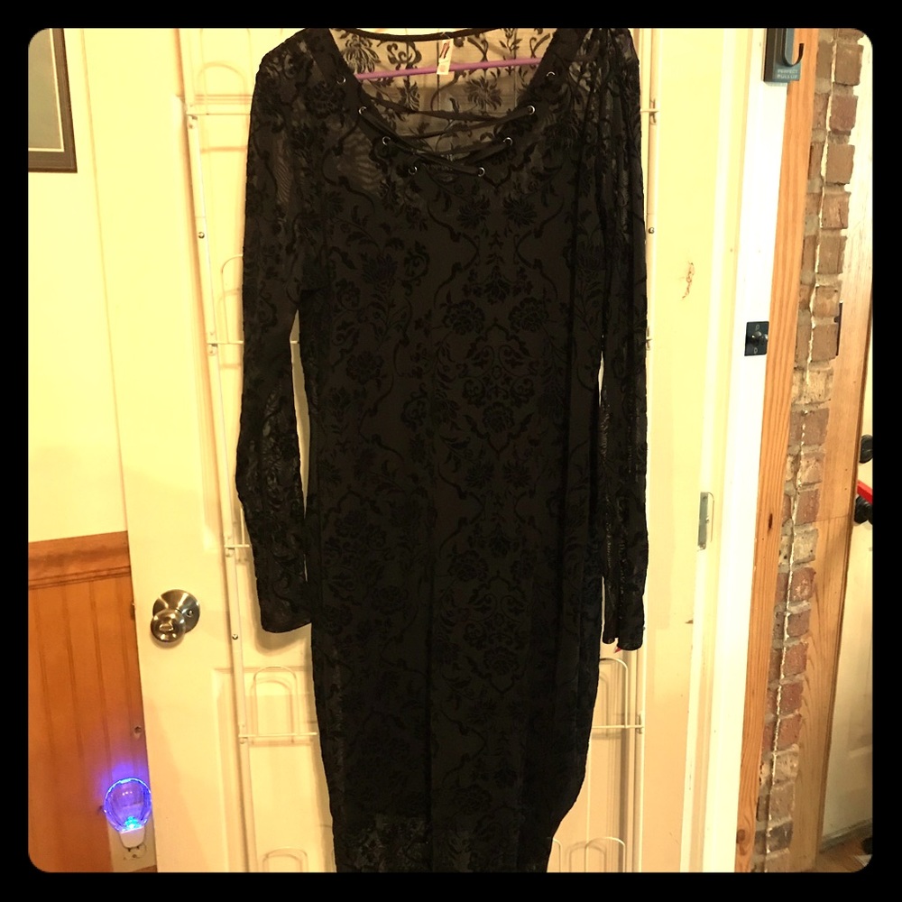 Xhilartion sheath dress. NWOT